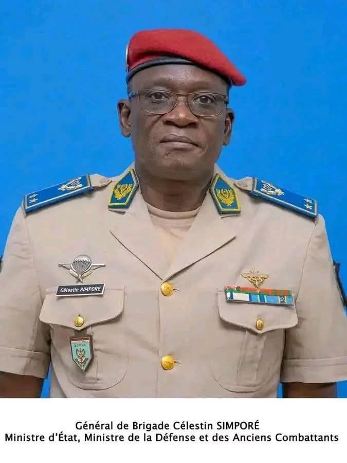 Forces Armées du Burkina Faso: Le ministre de la Défense Célestin Simporé promu Général de Division